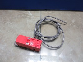 GUARDMASTER EIF SAFETY SWITCH EN1088 IEC 947-5-1 P/N 28361-0010 CNC - $58.19