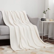 White Throw Blanket Flannel Fleece Velvet Plush Bed Blanket As Bedspread/Coverle - £28.34 GBP