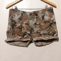 BDG Camo Cargo Shorts Size 4 ~ Green Black Small  - $14.80