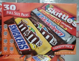 M&amp;M&#39;s, Snickers, 3 Musketeers, Skittles, Starburst Mix, 30-Count Box, Full Size - £26.77 GBP