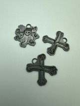 Disney The Pirates Rule Charms 3cm - $9.90