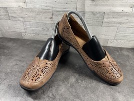 Clarks Artisan Ballet Flats Women 7.5N Shoes Brown Perforated leather Comfort - $34.47