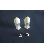 Stanley? Ball Point Salt Pepper Shakers Vtg - $4.70