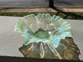 Antique  Glass Green Opalescent Fleur de LIS Pattern  - £25.83 GBP