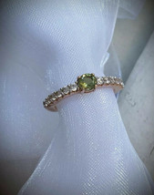 NEW 0.66cts Natural Green Apatite &amp;White Zircon Band Ring, Rose Gold Vermeil Sz5 - £50.82 GBP