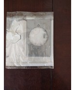 Leviton Wall Outlet Circle - $393.54 MXN