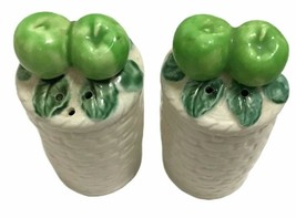 Vintage Green Apple Apples Japan Salt and Pepper Shakers Basketweave Porcelain  - £14.06 GBP