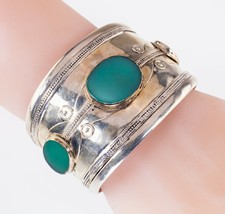 Antique Wide Turkmen Turkoman Green Aventurine Silver Cuff Bracelets - £542.09 GBP