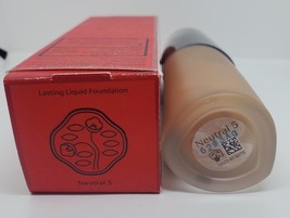 NIB Shiseido Synchro Skin Lasting Liquid Foundation Oil Free Neutral 5, 1oz/30ml image 2