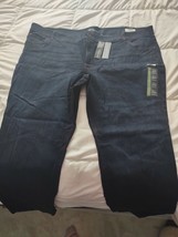 28W Straight Fit Medium Women&#39;s Jeans Lee - $44.54