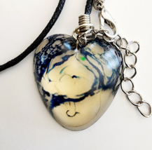 Vintage Heart Necklace Acrylic/Resin Handmade Jewelry Maine B67 - £12.76 GBP