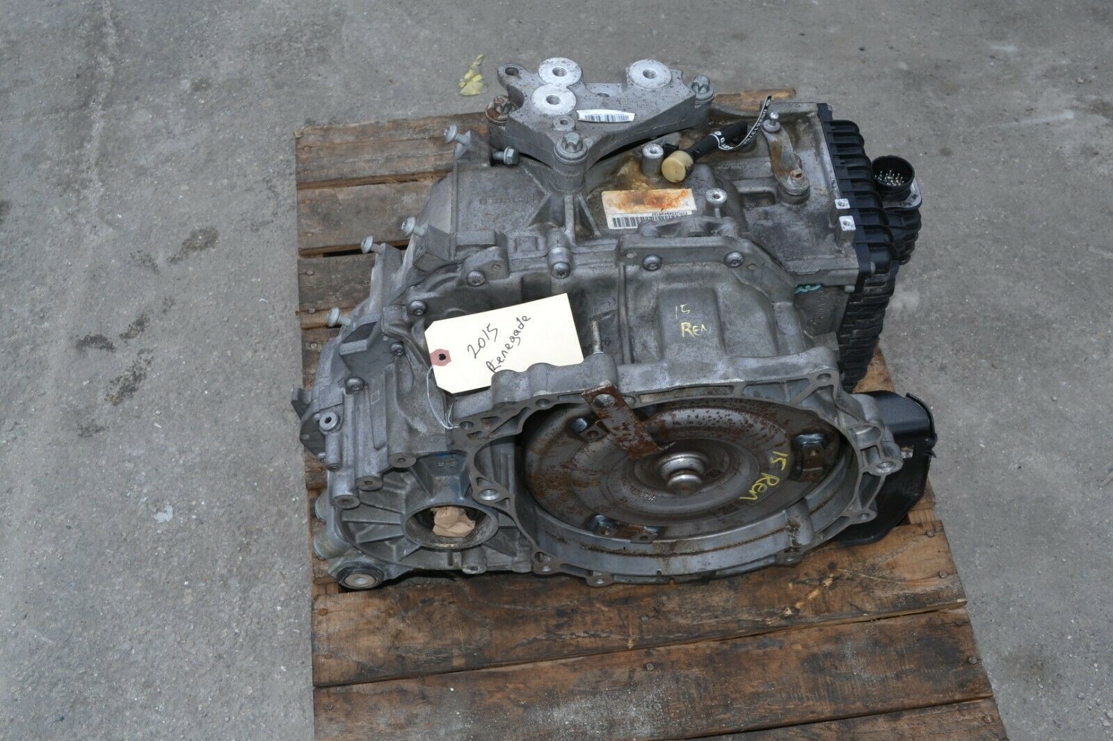 Primary image for 2015 Jeep Renegade 2.4L FWD Automatic Transmission Assembly