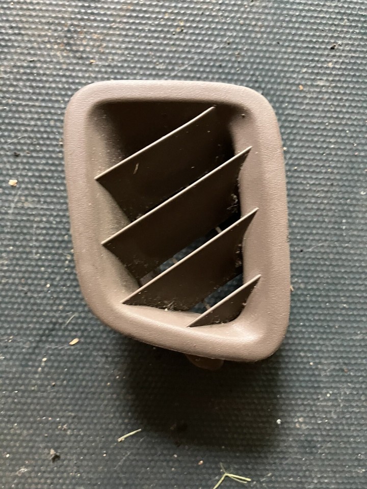 1999 ACURA RL DASH BOARD UPPER DEFROST AIR VENT RIGHT PASSENGER SIDE - T... - $14.84