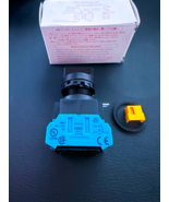 HW1S-3TF20 IDEC 3 Position Selector Switch DPST-NO 110V 10A AC, 8A DC - $26.61 CAD