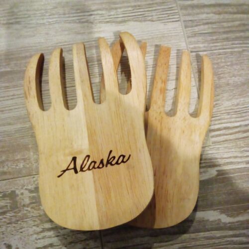 ALASKA BEAR CLAWS WOODEN SALAD AND PASTA SERVERS - $3.10