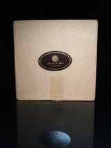 Mastro de Paja Travel Humidor Top has discoloration in lacquer. # 001B image 5