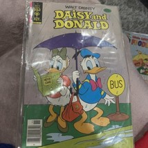 WALT DISNEY DAISY AND DONALD #41 WHITMAN ORIGINAL 1979  COMIC BOOK VINTAGE  - £1.54 GBP