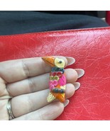 Colorful Bird Figurine pin - $226.75 MXN