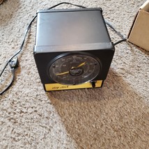 NEW Old Stock Singer Industrial Timer Stop Clock 60 100 Second # SC-100 ... - €146,17 EUR NEW Old Stock Singer Industrial Timer Stop Clock 60 100 Second # SC-100 ... - €146,17 EUR