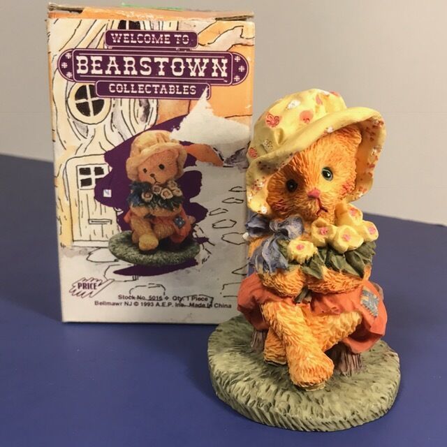 Primary image for BEARSTOWN TEDDY BEAR FIGURINE COLLECTABLES NIB BOX FLOWER POT PRICE PRODUCTS CUB