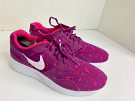 Nike Womens Sz 7.5 Kaishi Running Athletic Shoe Print Sneaker pink purple - £22.87 GBP