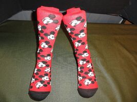 DISCONTINUED DISNEY MICKEY MOUSE GRAPHIC CREW SOCKS 1 PAIR SIZE 6-10 - $12.66