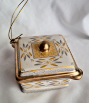 Temptations by Tara Mini Ceramic Baker Ornament Silver,Gold&amp;Cream Discon... - $184.34 MXN