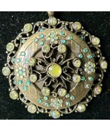 Vintage Gold Tone Blue And  Green Tiny Gem Flower Locket - $24.33 CAD