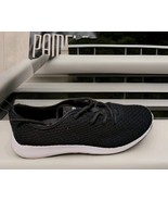Pamela Leigh Women&#39;s Comfortable Style Sneakers W/Dust Bag Size 6.5 Black - $147.77 MXN