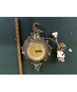 Vintage MCM United Clock Corp #84 15&quot;x9&quot; Electric Wall Clock Gold Look - $94.77 CAD