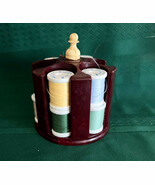 Vintage Bakelite Spool Holder Caddy Organizer w Small Spools of Thread U... - $224.48 MXN