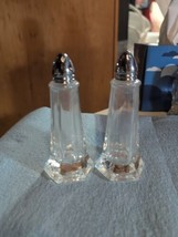 Vintage Tower Style Glass Salt &amp; Pepper Shakers w/ Silver Lids - MCM - £7.88 GBP