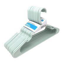 Room Essentials Standard Plastic Hangers Aqua 18-count - $351.64 MXN Room Essentials Standard Plastic Hangers Aqua 18-count - $351.64 MXN