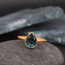 Teardrop Alexandrite Stone Ring, Promise Ring, Vintage Dainty Alexandrite ring,  - £29.34 GBP