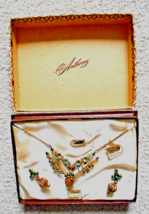 Anthony Original Design Emerald Stone Gold Necklace and Earring Set - $34.64