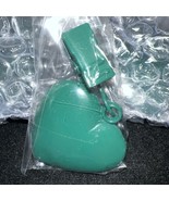Tablecloth Weights Sark Green Heart Shape With Clips Set of 12pcs - $360.94 MXN