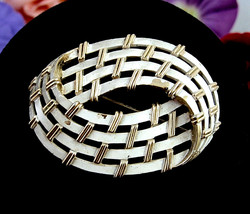 Vintage Trifari Pin Basket Weave Elliptical Brooch White Enamel Goldtone 2&quot; - £17.89 GBP