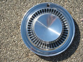 One genuine 1962 Chrysler New Yorker Newport 14 inch hubcap wheel cover - $34.71