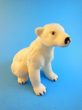 Vintage Polar Bear Figurine Bone China 3.5&quot; Taiwan - $16.82