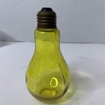 Vintage Vandor Yellow Glass Light Bulb Salt or Sugar Shaker Made In Japa... - £3.99 GBP