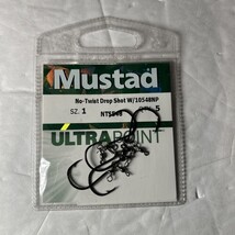 5 Mustad No Twist Drop Shot Hooks W/10548NP Size 1 - $6.99