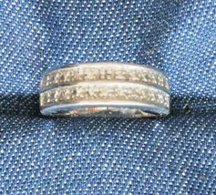 Elegant Textured Sterling Silver Band Ring size 5 - £10.14 GBP