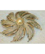 VTG Sarah Co Coventry Silver Pearl Flower Pinwheel Pin Brooch - £23.69 GBP