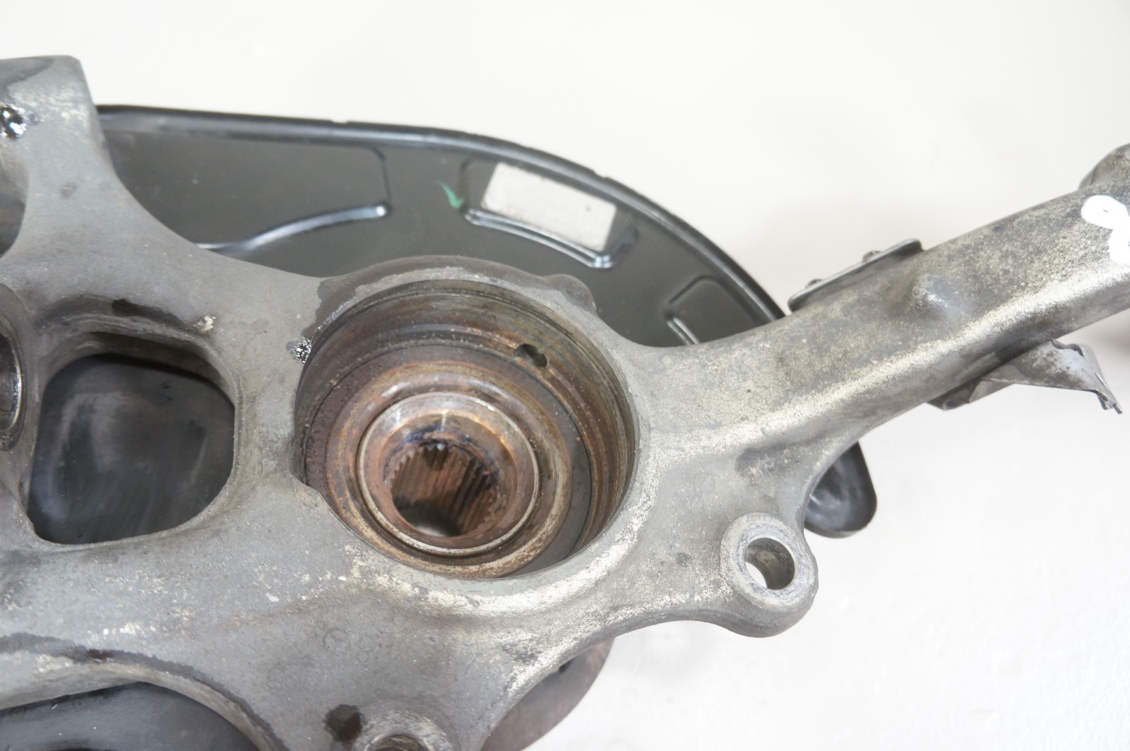 07-13 mercedes w221 s550 cl550 4MATIC front right wheel carrier spindle knuckle Item image 8