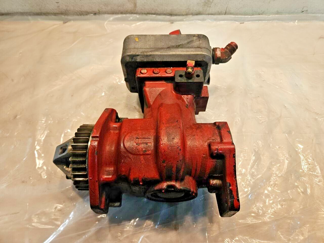 Cummins ISX 15 Diesel Engine Wabco Air Compressor 3687343 OEM 911153019 - $700.90
