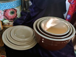 Oxford Stoneware Brown and Ivory Nesting Refrigerator Bowls (3) with Lids 1940's image 8