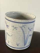 Estate Studio Large Cream w Brown Speckles &amp; Blue Grass &amp; Dragonflies Fireflies  - £15.49 GBP