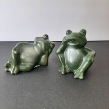 Frog Garden Forest Figurines Set of 2 Porcelain Green Mini Whimsical Collection - £8.76 GBP