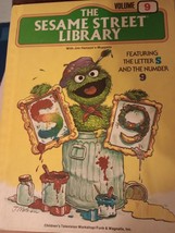 Vintage 1978 The Sesame Street Library Volume 9 with Jim Henson&#39;s Muppets - £7.61 GBP