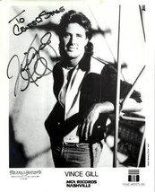 Vince Gill signed MCA Records B&amp;W 8x10 Press Promo Photo- To Center Stage - £37.45 GBP